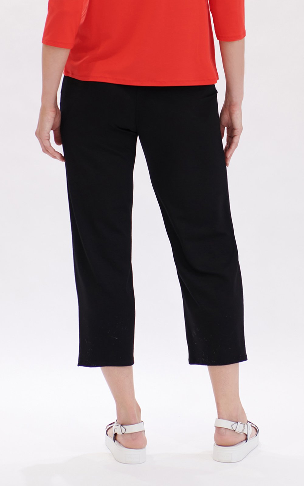 3/4 Pant product photo.