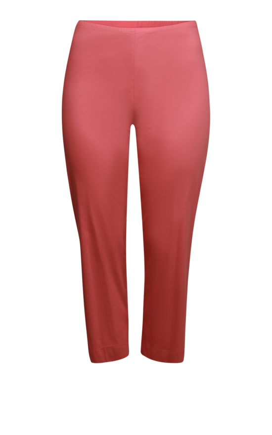 Cropped Pant  product photo.