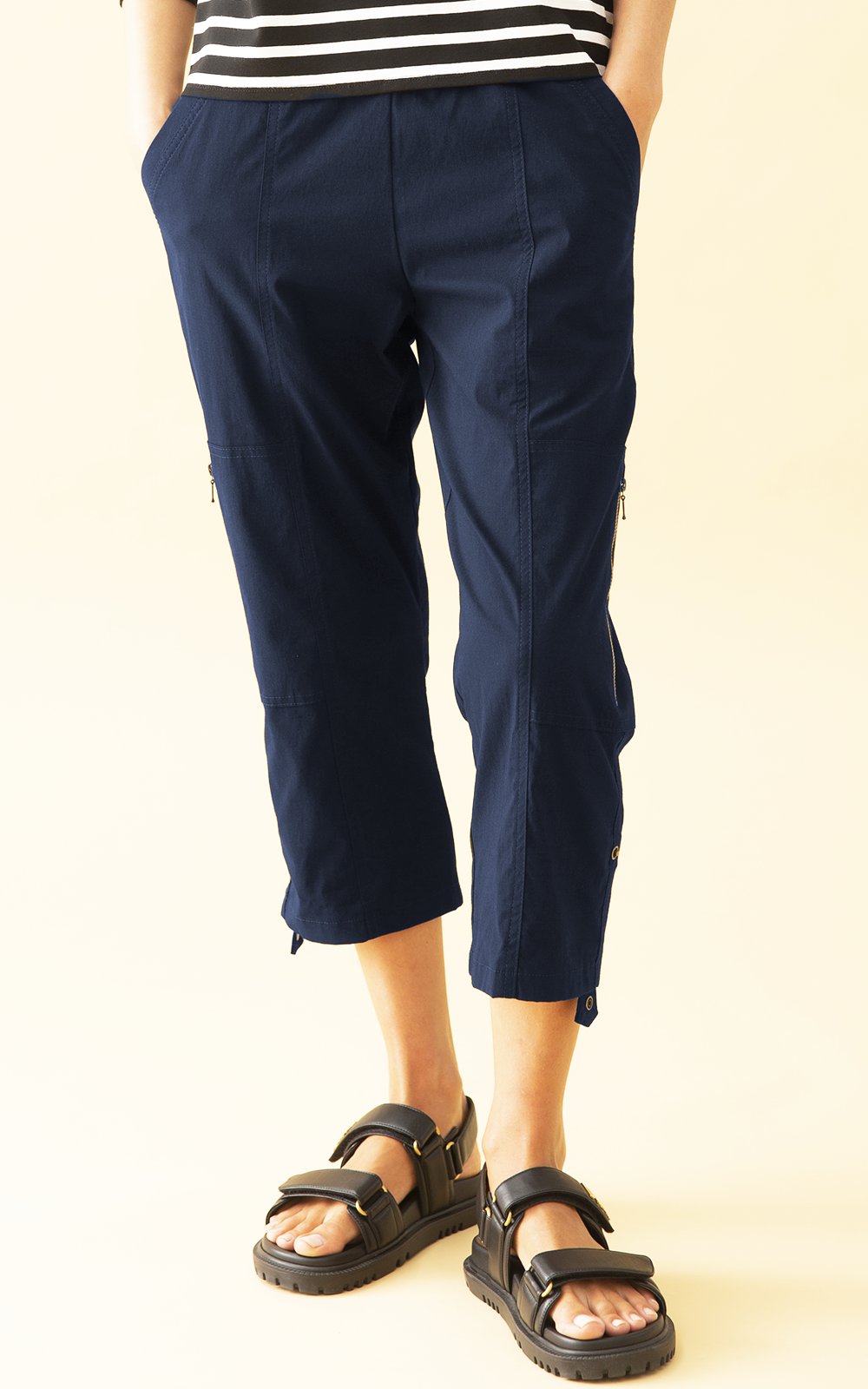 Cropped Zip Cargo product photo.