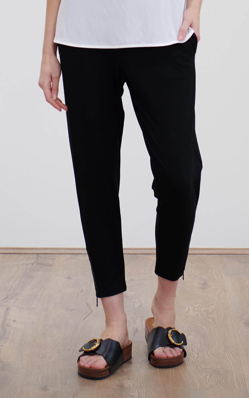 Zip Stiletto Pant product photo.