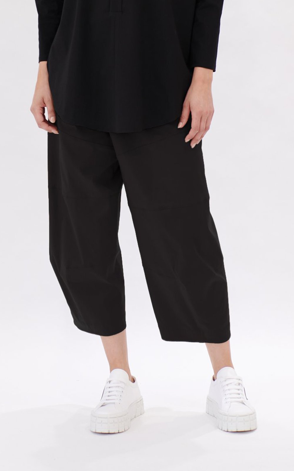 Cropped Tuscan Pant product photo.