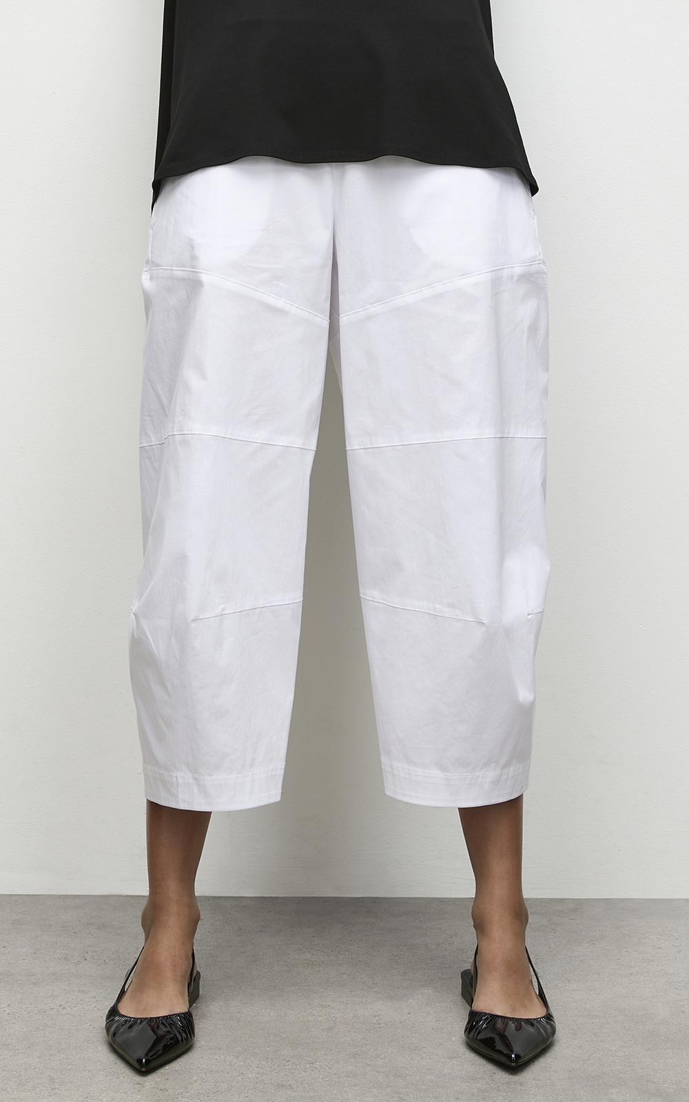 Cropped Tuscan Pant product photo.