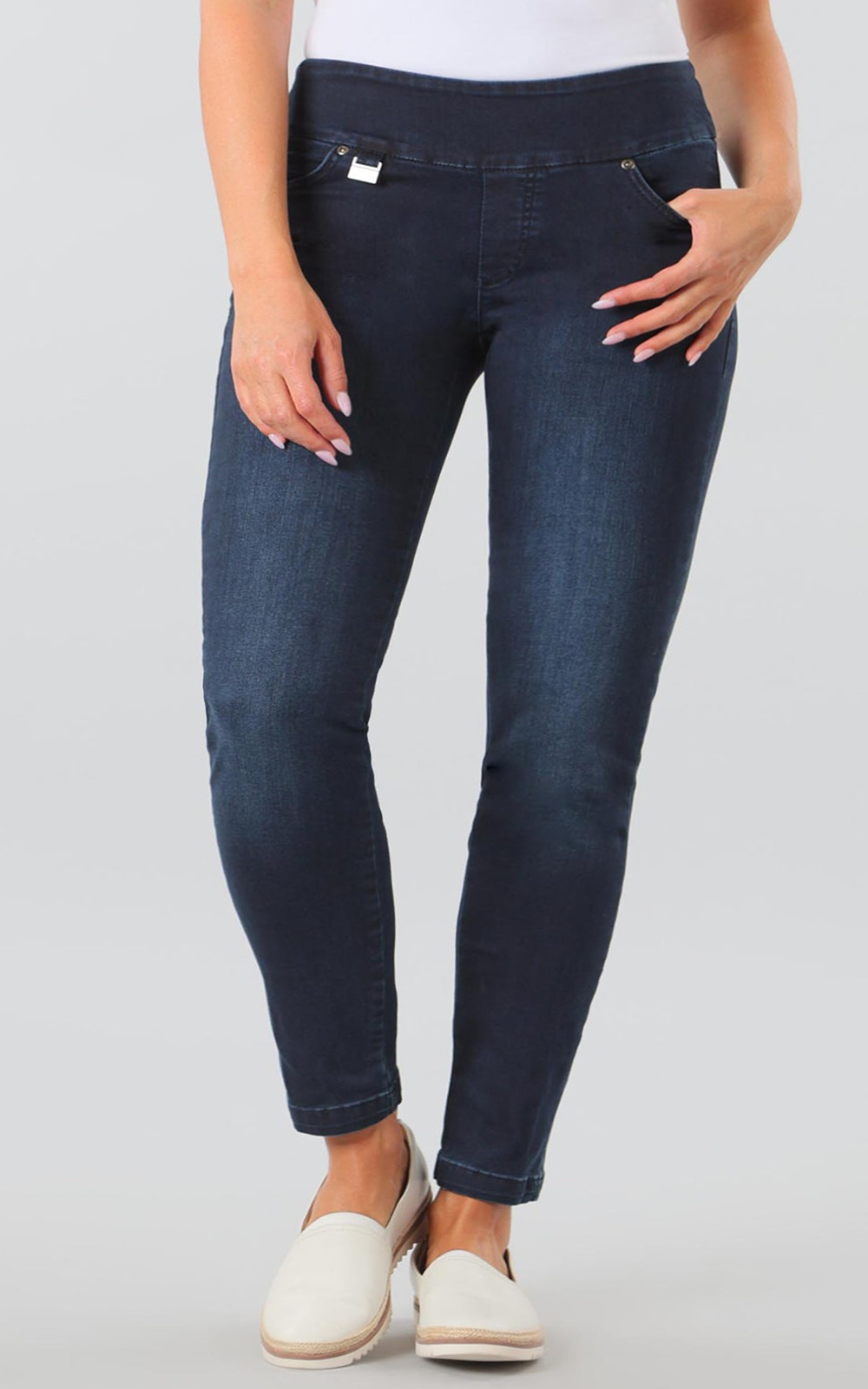 Slim Jean In Sylvia Denim product photo.