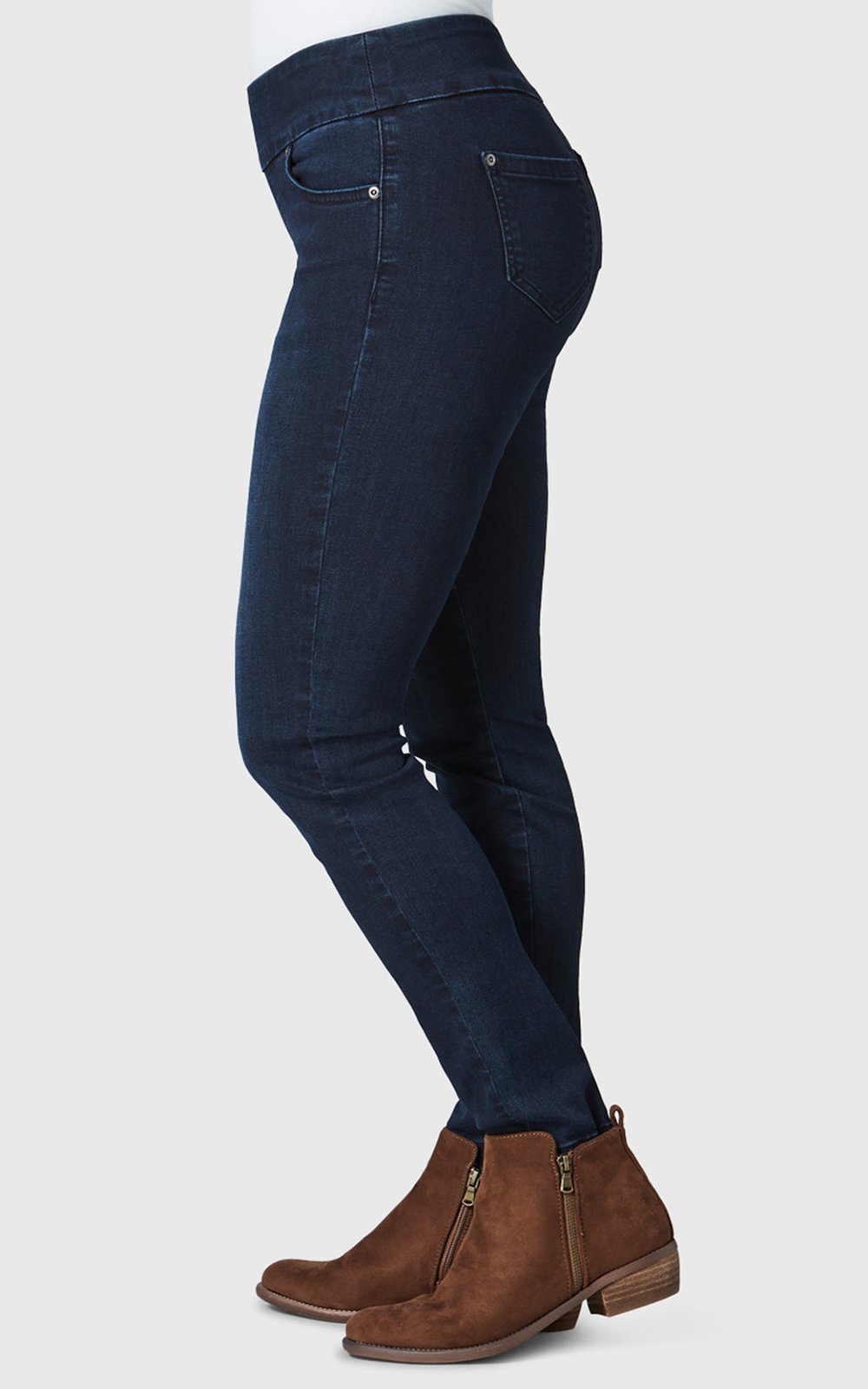 Slim Jean In Sylvia Denim product photo.