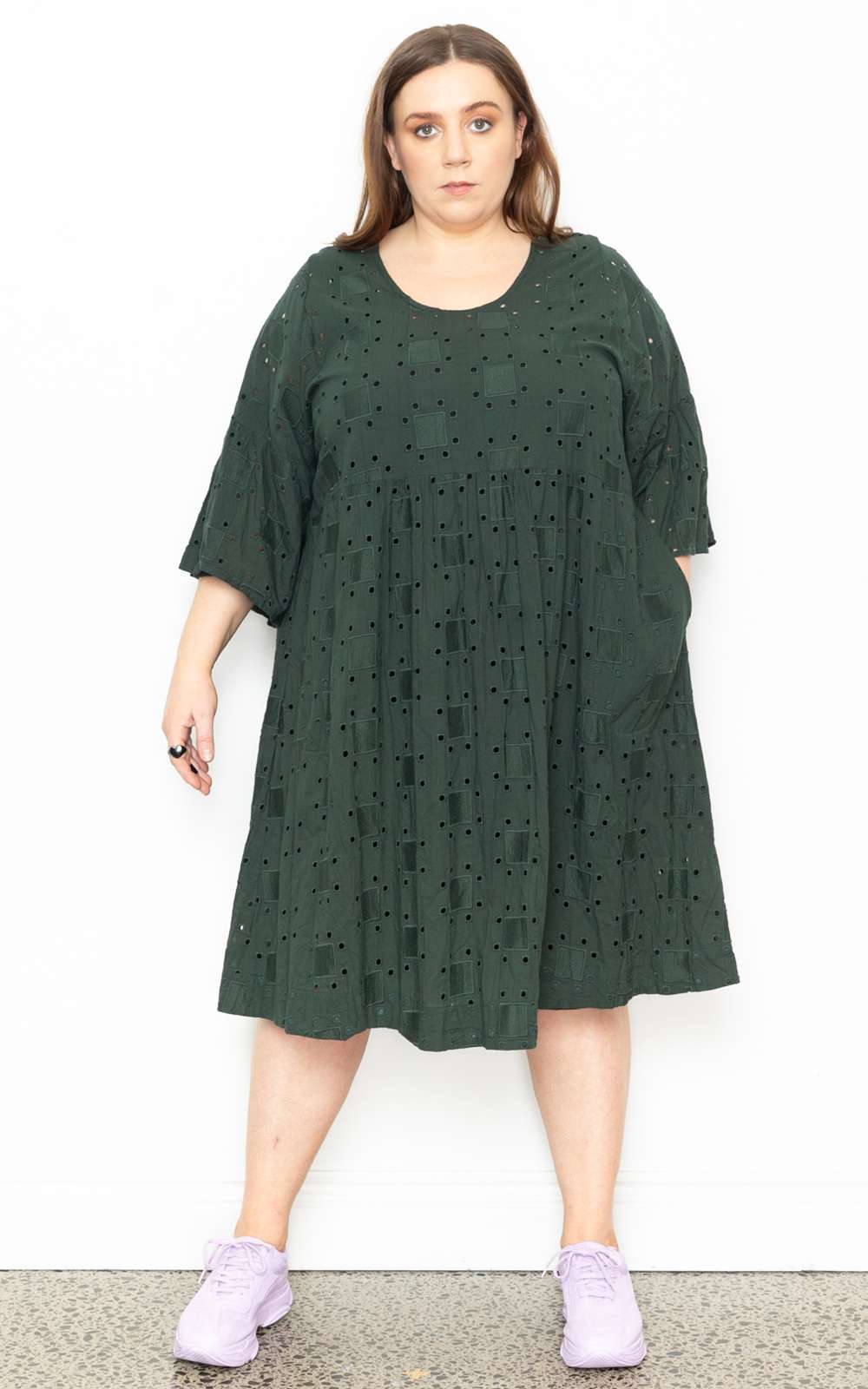 Short Ara Dress Broderie product photo.