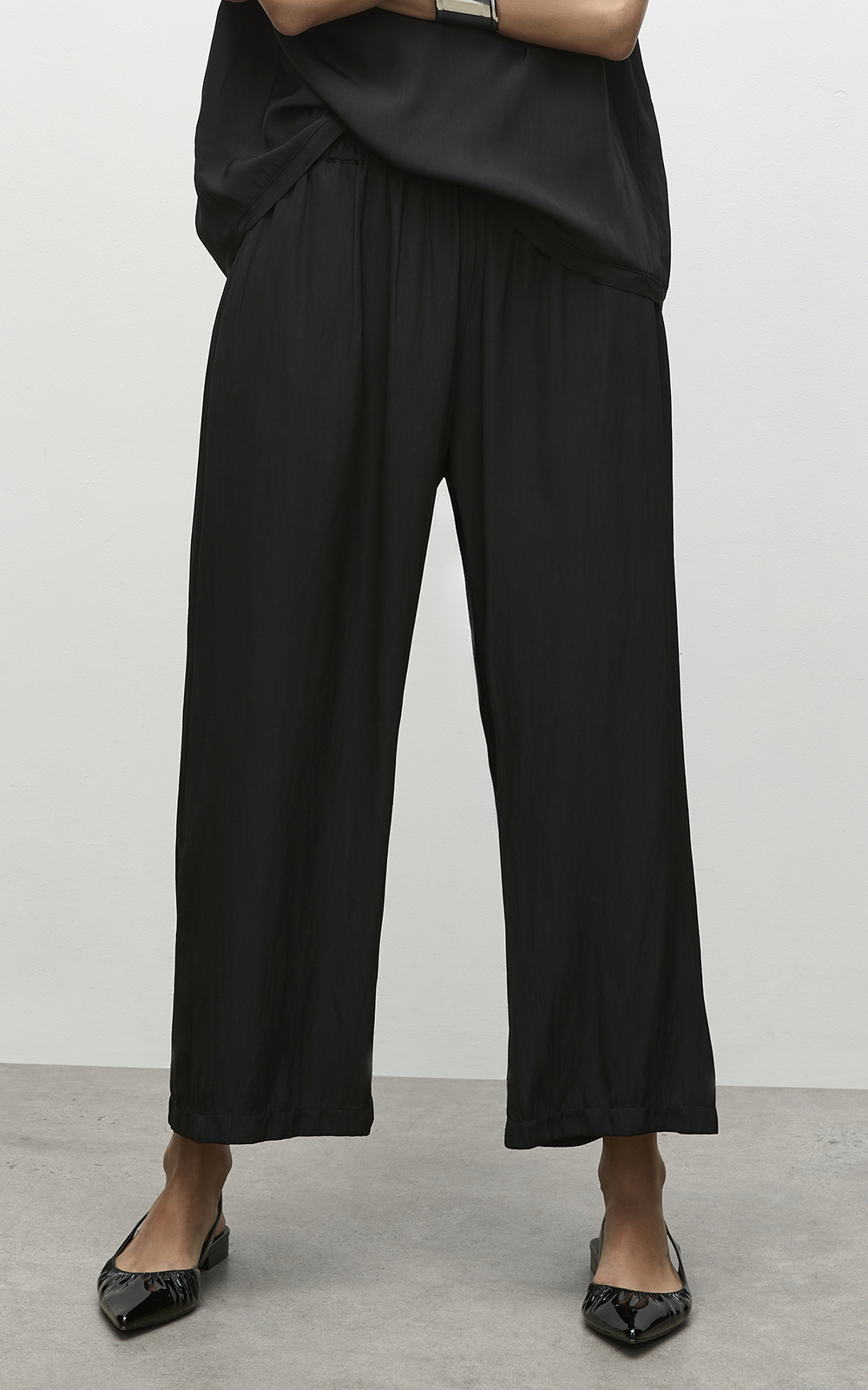 Pace Pant product photo.