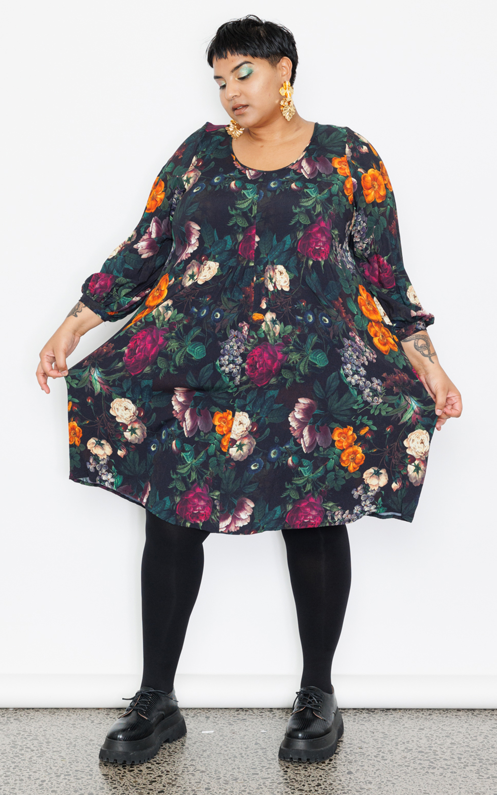 Liv Dress In Botanical product photo.