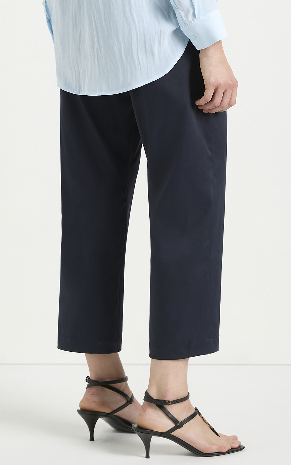 Crop Trouser product photo.