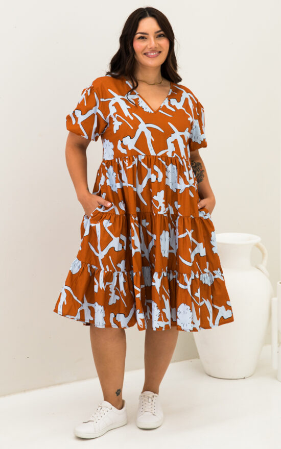 Kiki Dress In Myrtle product photo.