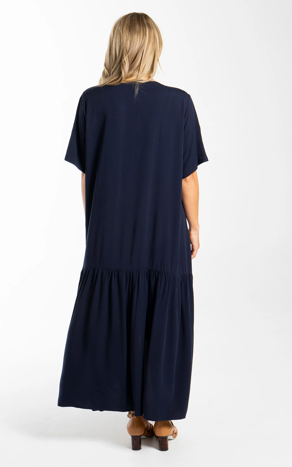 S/S Peak Maxi Dress product photo.