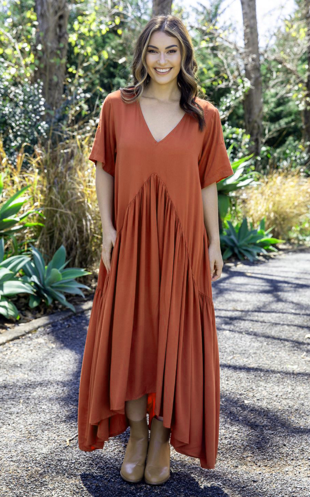 S/S Peak Maxi Dress product photo.