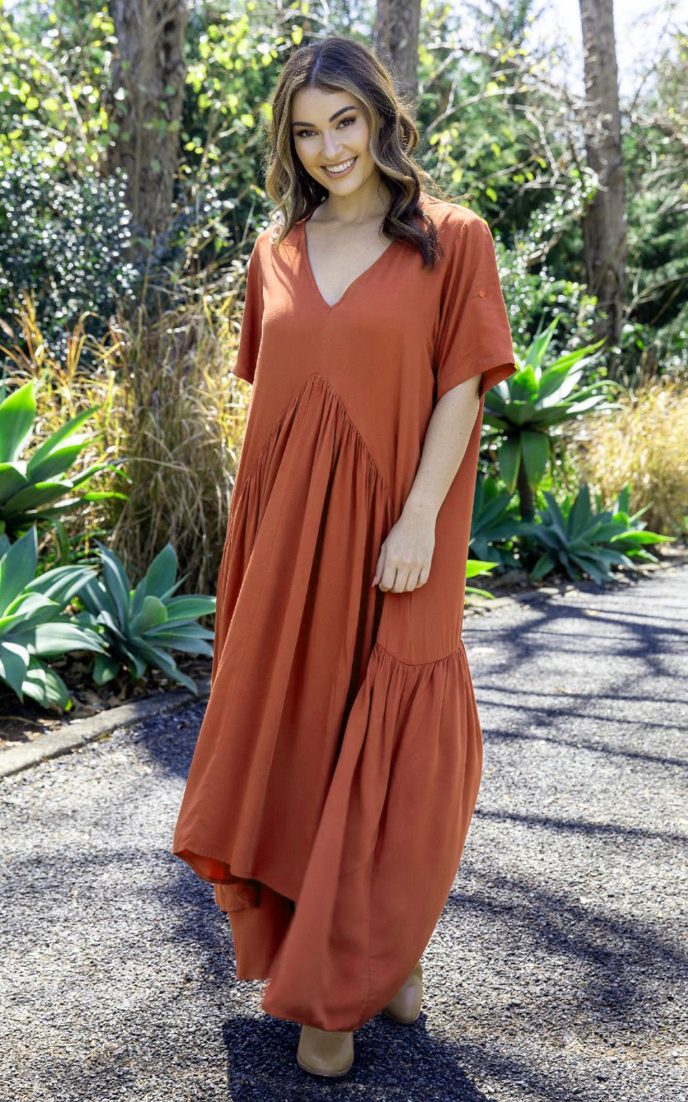 S/S Peak Maxi Dress product photo.