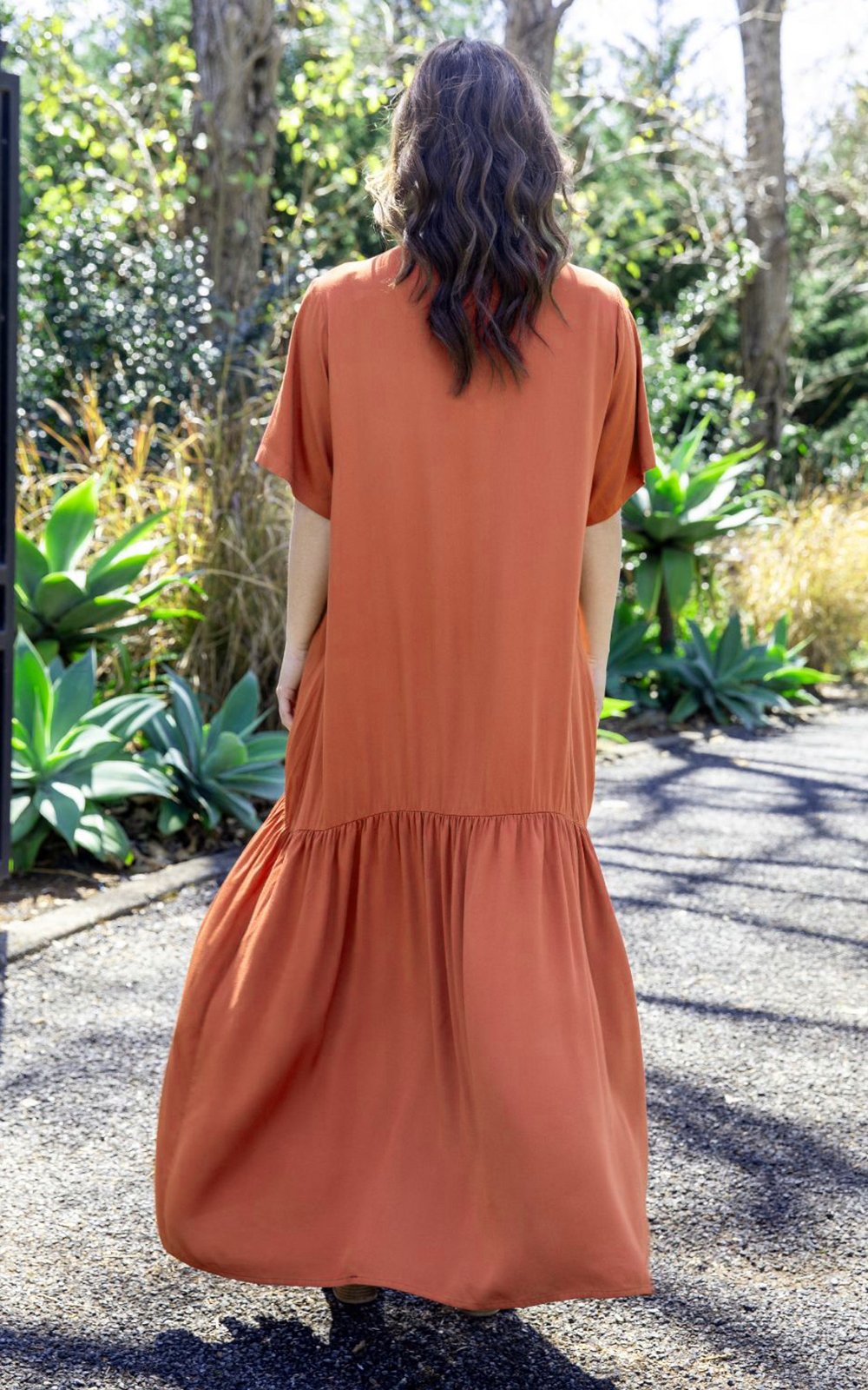 S/S Peak Maxi Dress product photo.