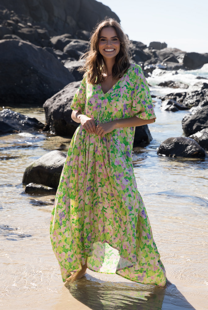 S/S Peak Maxi Dress product photo.