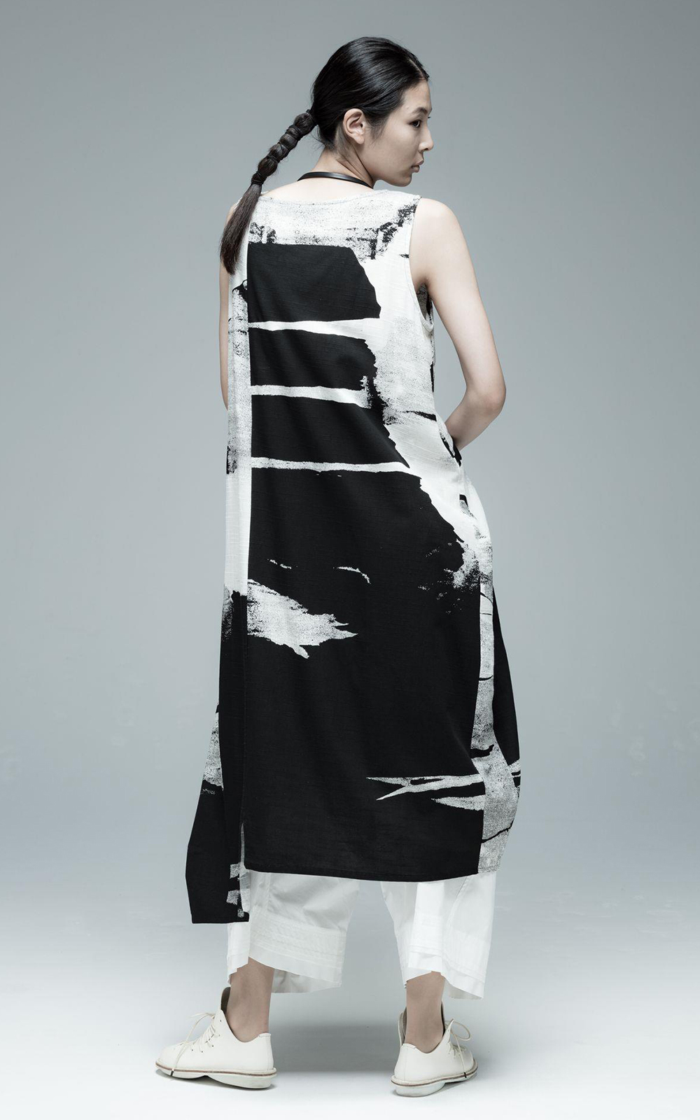 Yoshiko Sleeveless Dress product photo.