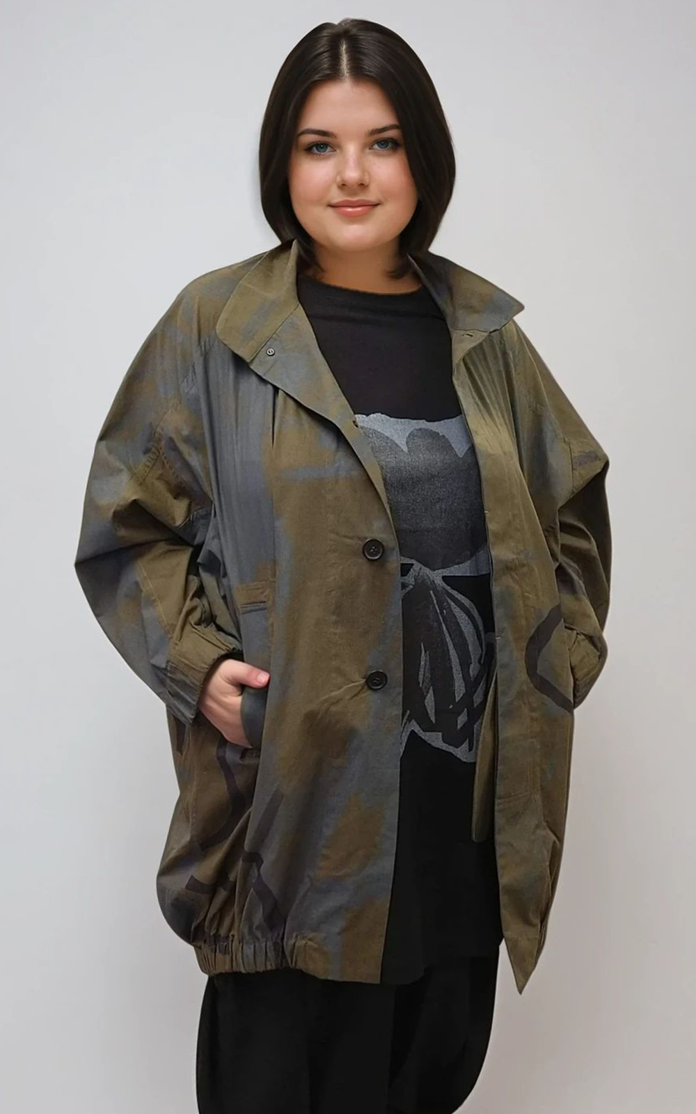 Ofukei Coat product photo.