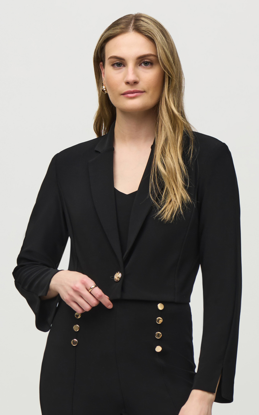 Cropped Jacket product photo.