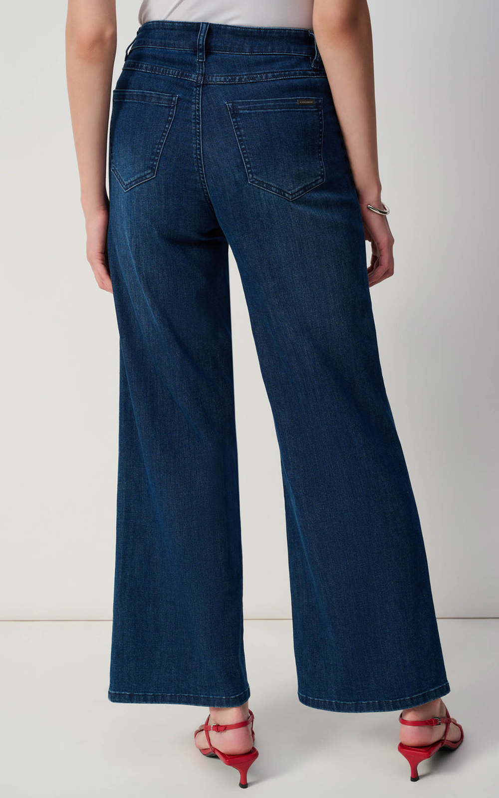 Goldie Wide Leg Jean product photo.