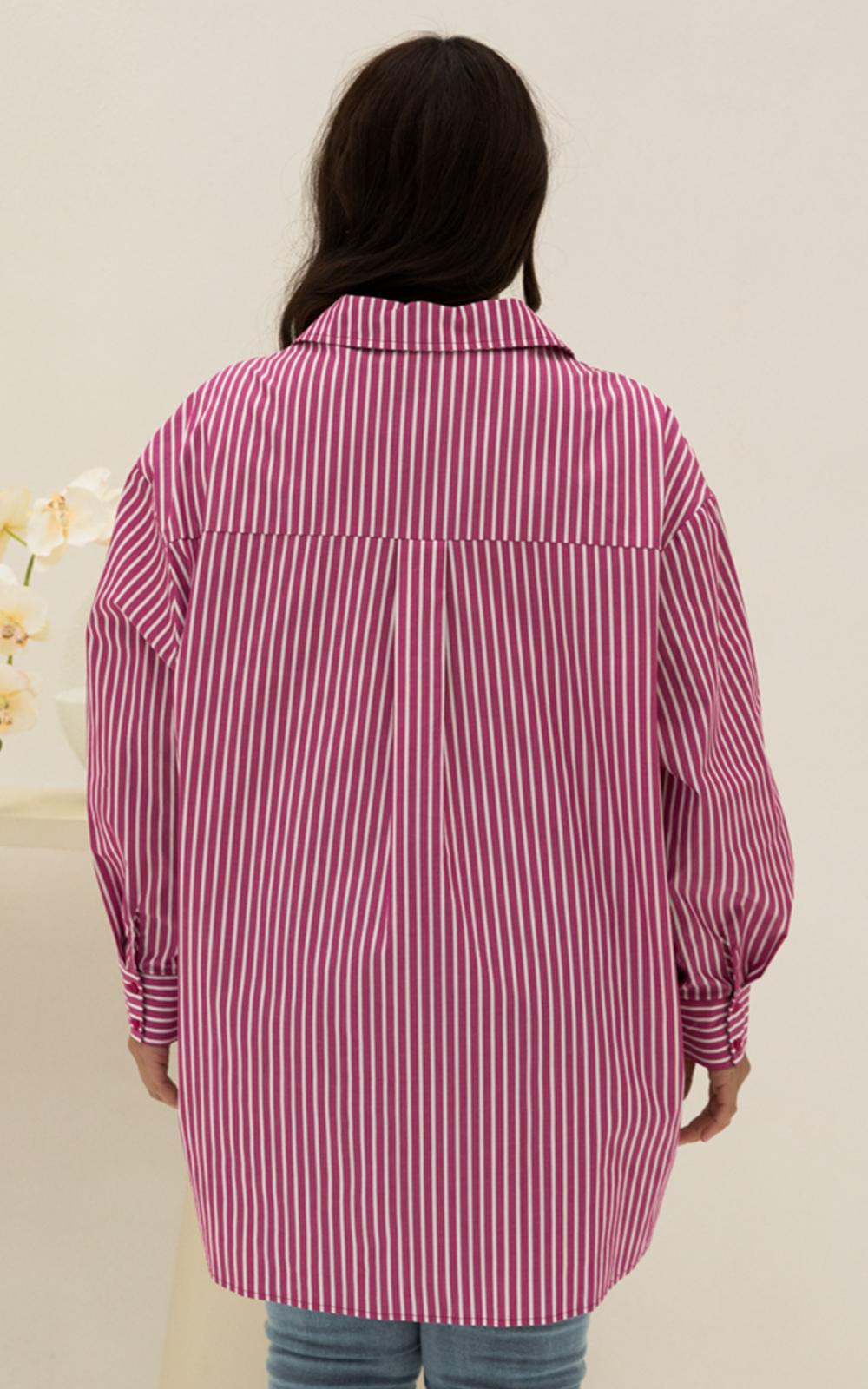 Amore Stripe Shirt product photo.