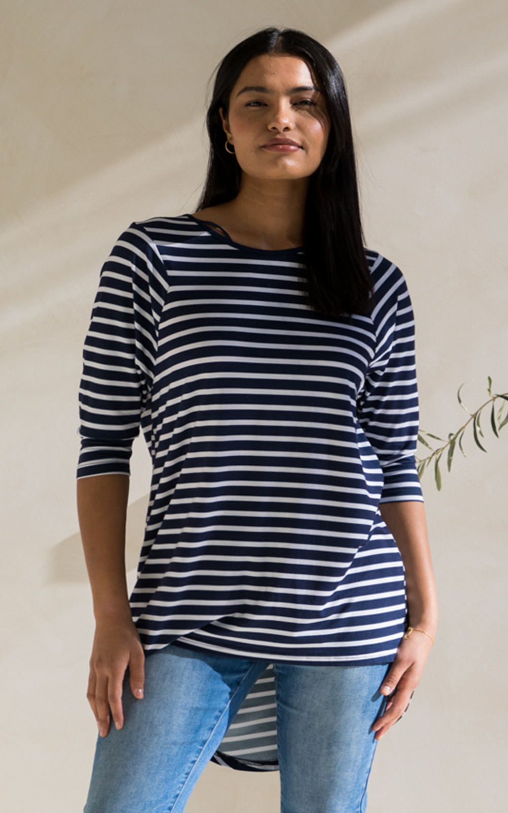 L/S Hi Low Kiana Stripe Top product photo.