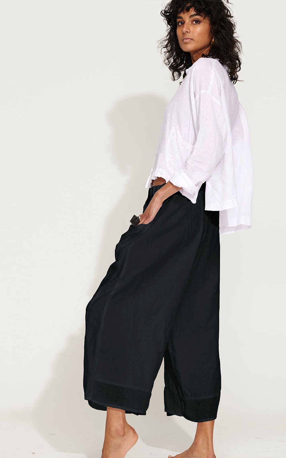 Linen Pant product photo.