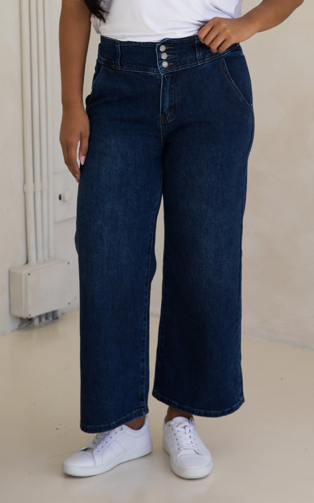 Wide Leg Jean  product photo.