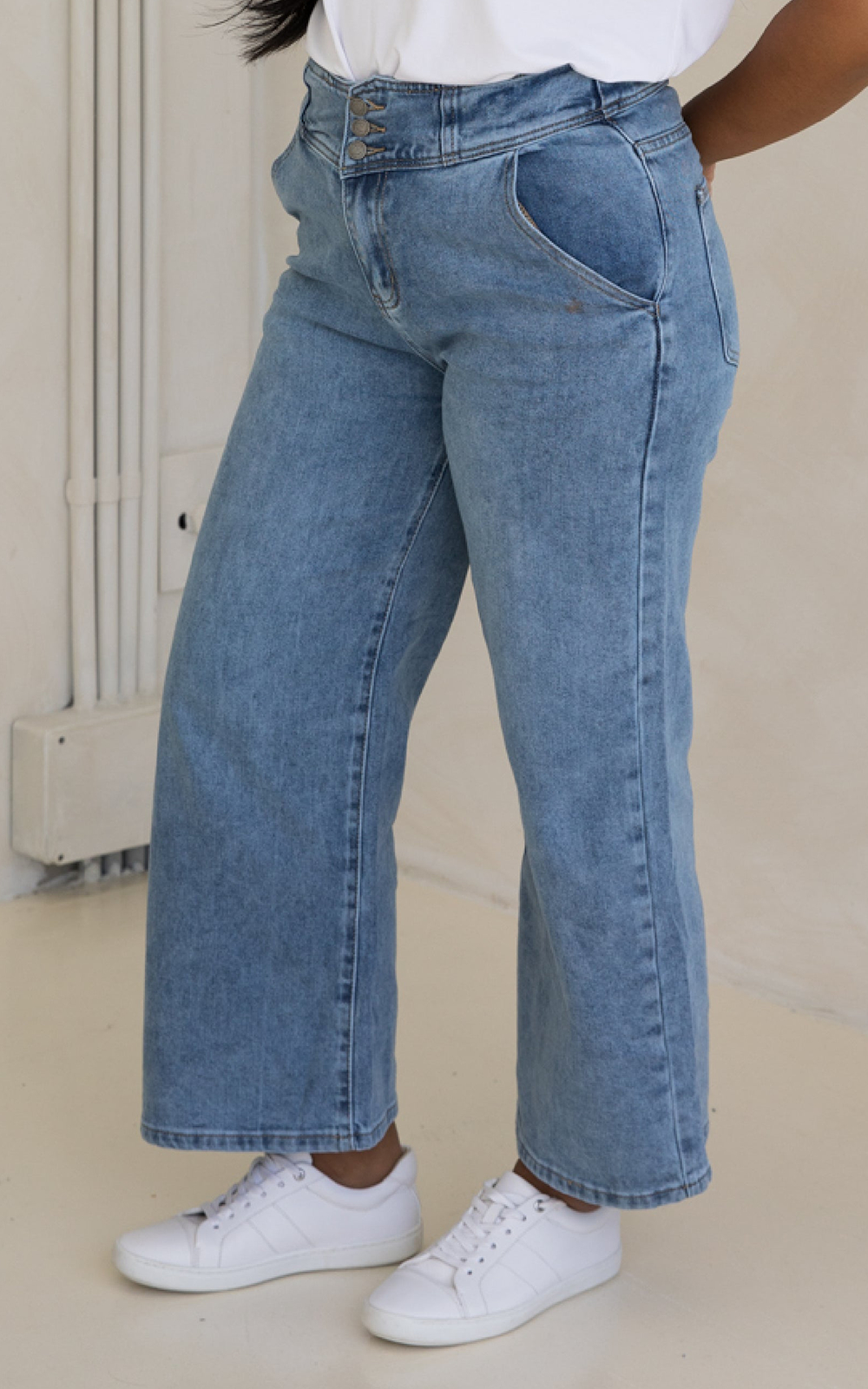 Wide Leg Jean  product photo.