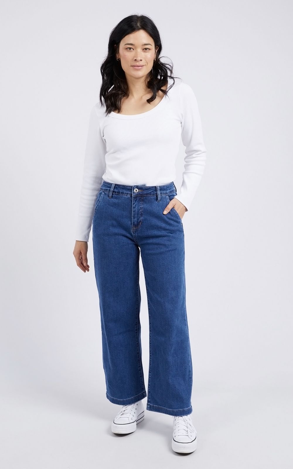 Izzy Wide Leg Jean product photo.