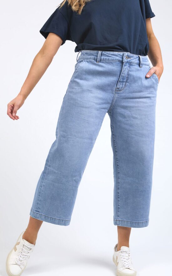 Sidney Cropped Wide Leg Jean product photo.