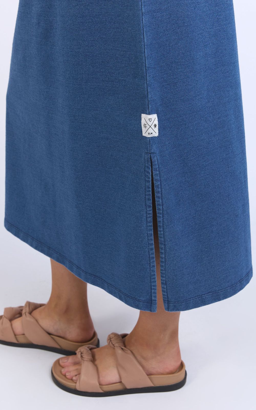 Travel Skirt product photo.