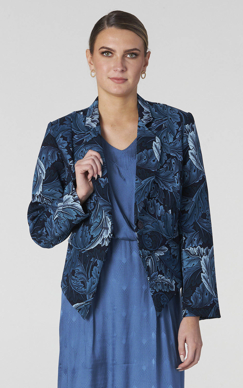 Wallpaper Cropped Jacket product photo.