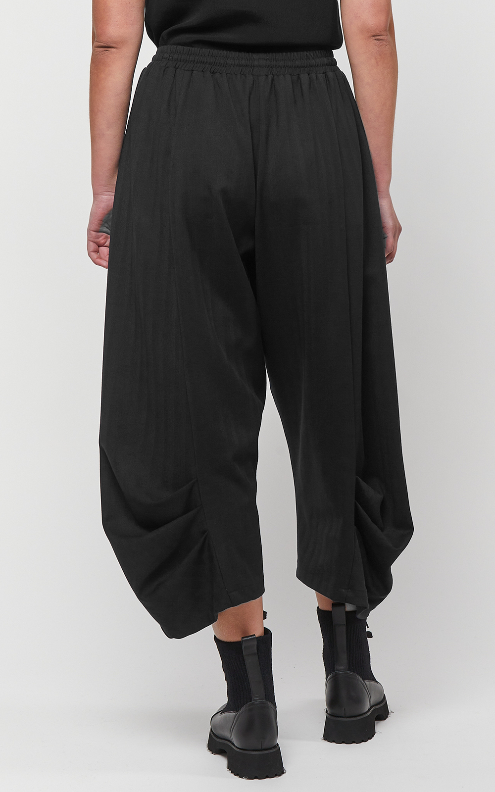 Jimmy Pleat Pant product photo.