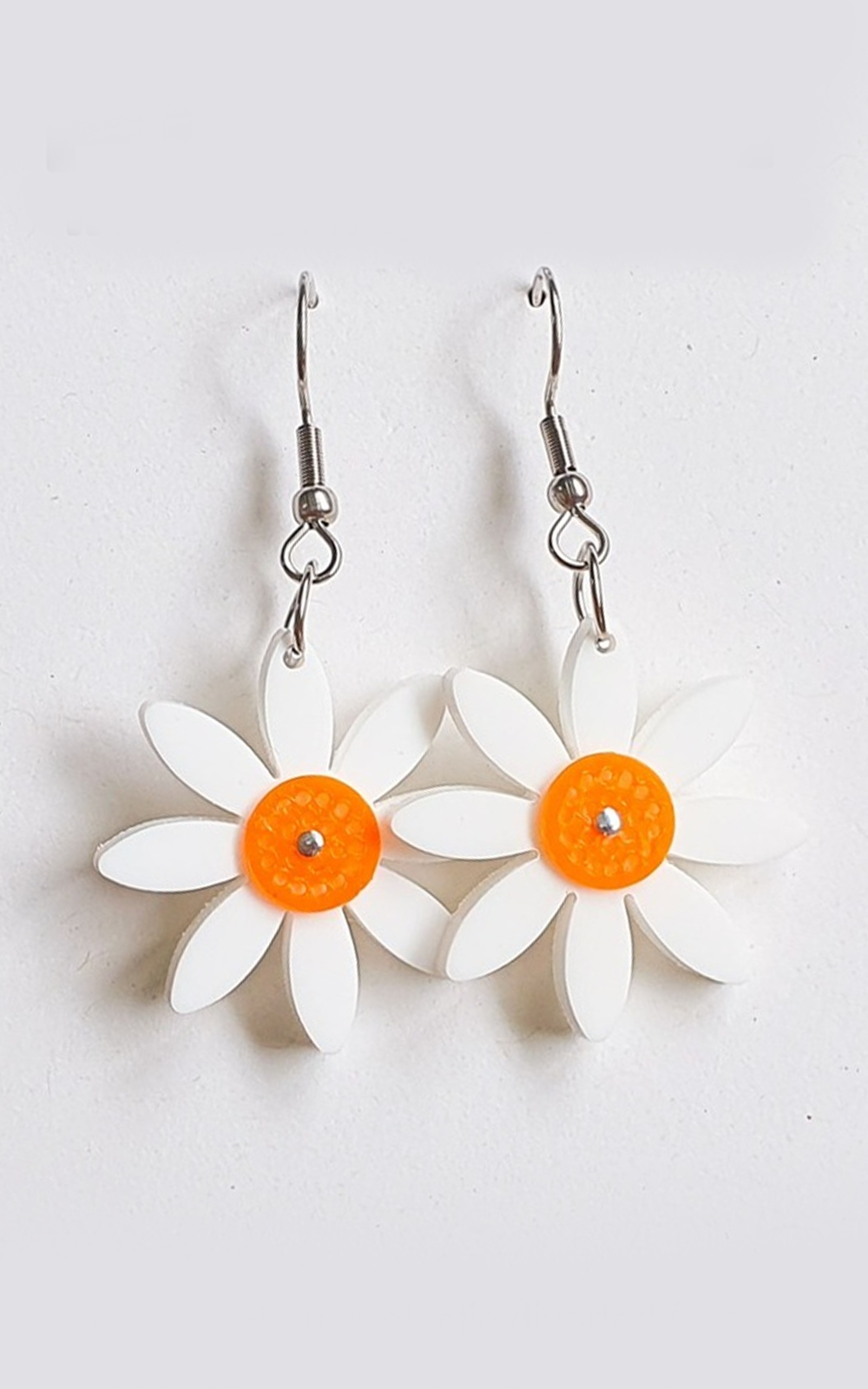 Akaroa Daisy Earrings product photo.