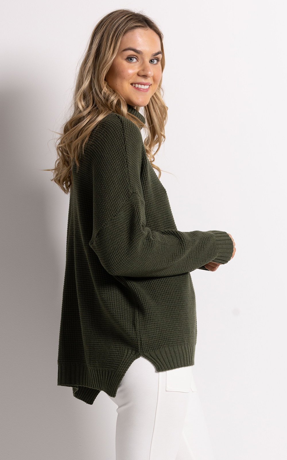 Merino Oversized Knit product photo.