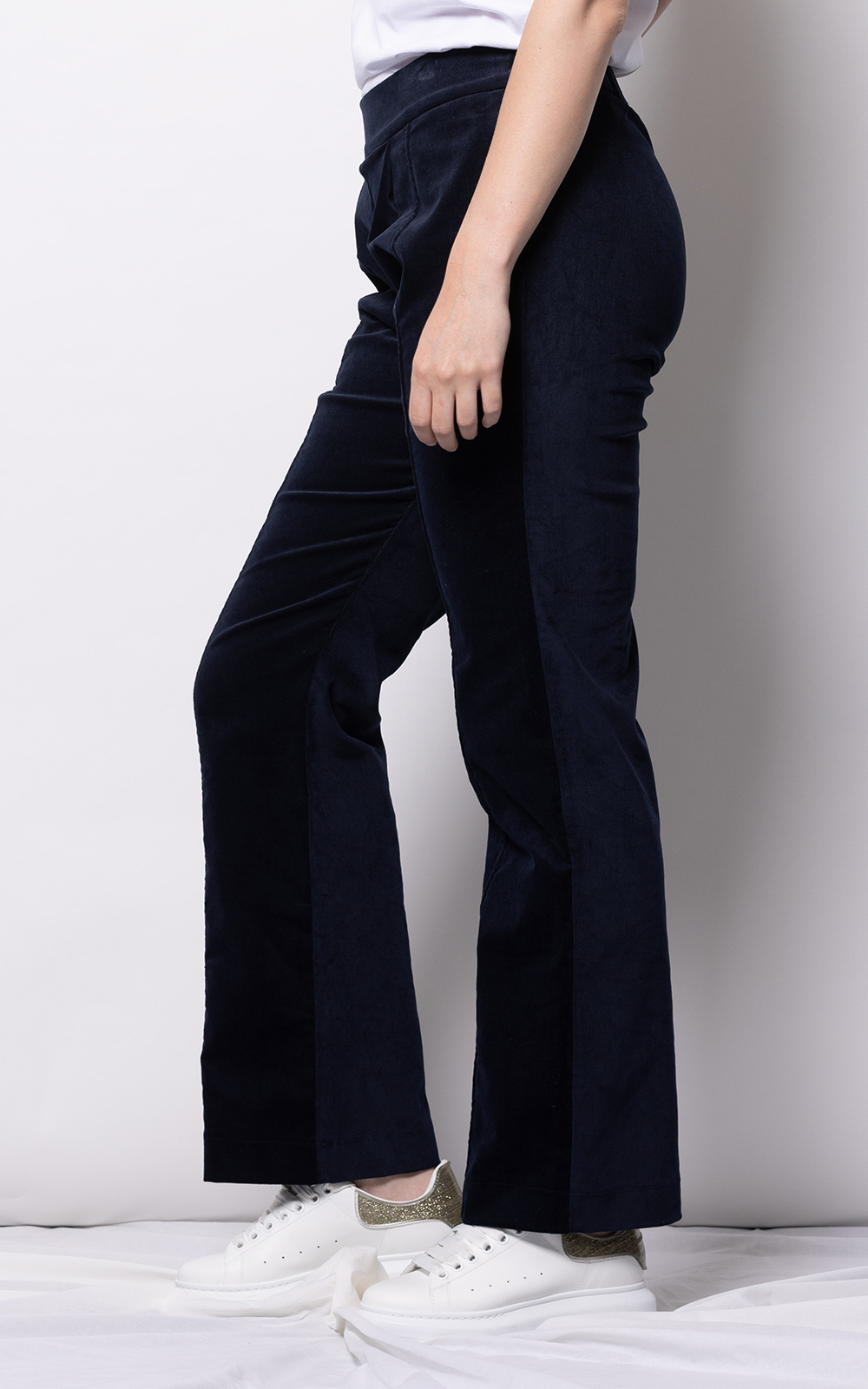 Icon Pant product photo.