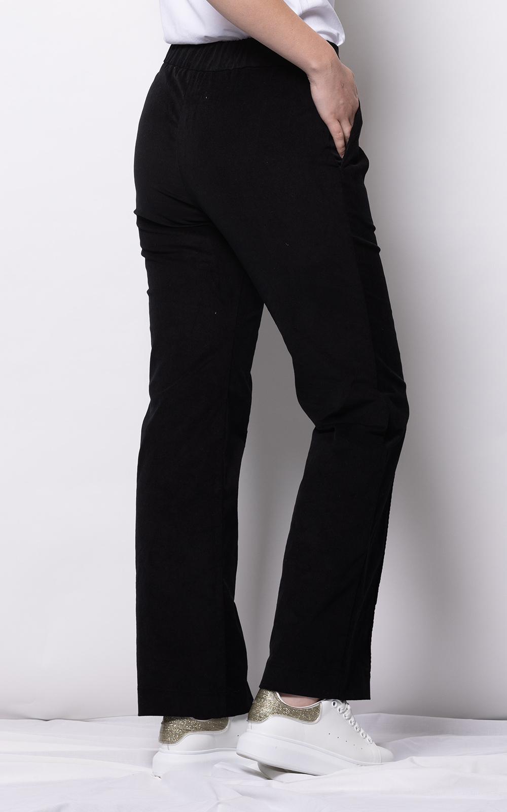 Icon Pant product photo.