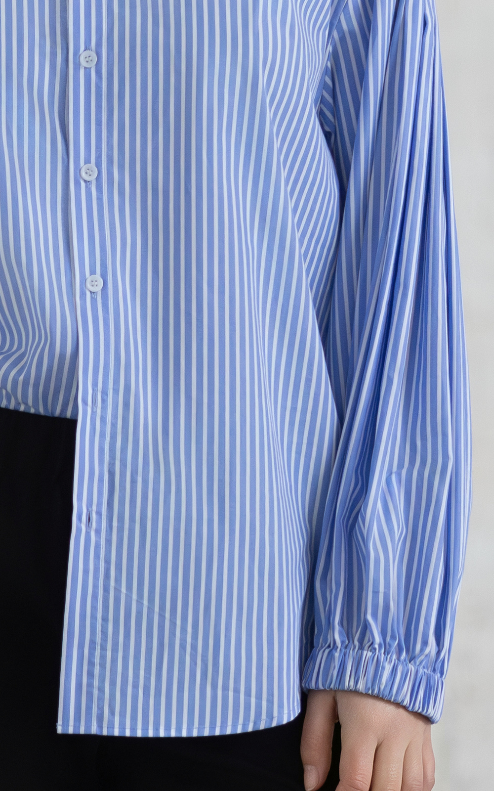 Studio Shirt In Blue Stripe product photo.