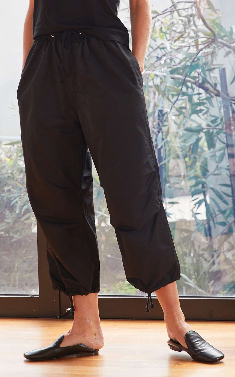 Amarylis Pant product photo.