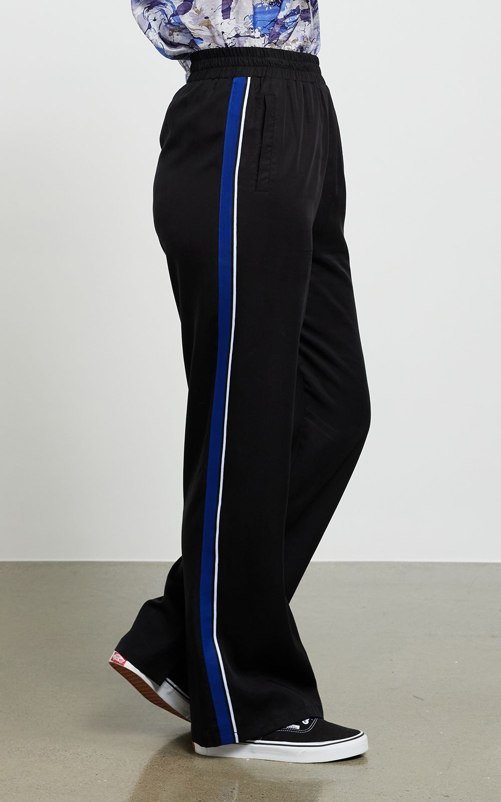 Taylor Pant product photo.