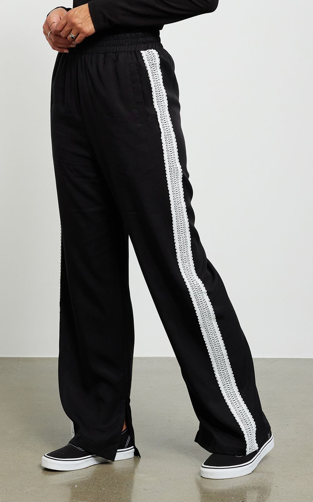 Taylor Pant product photo.