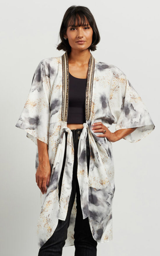 Cleo Kimono product photo.