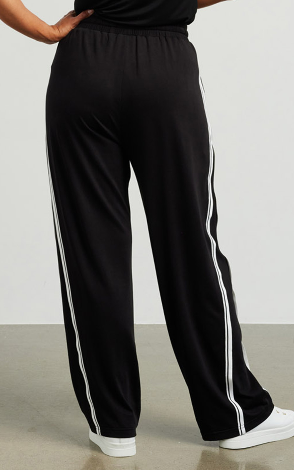 Brax Pant product photo.