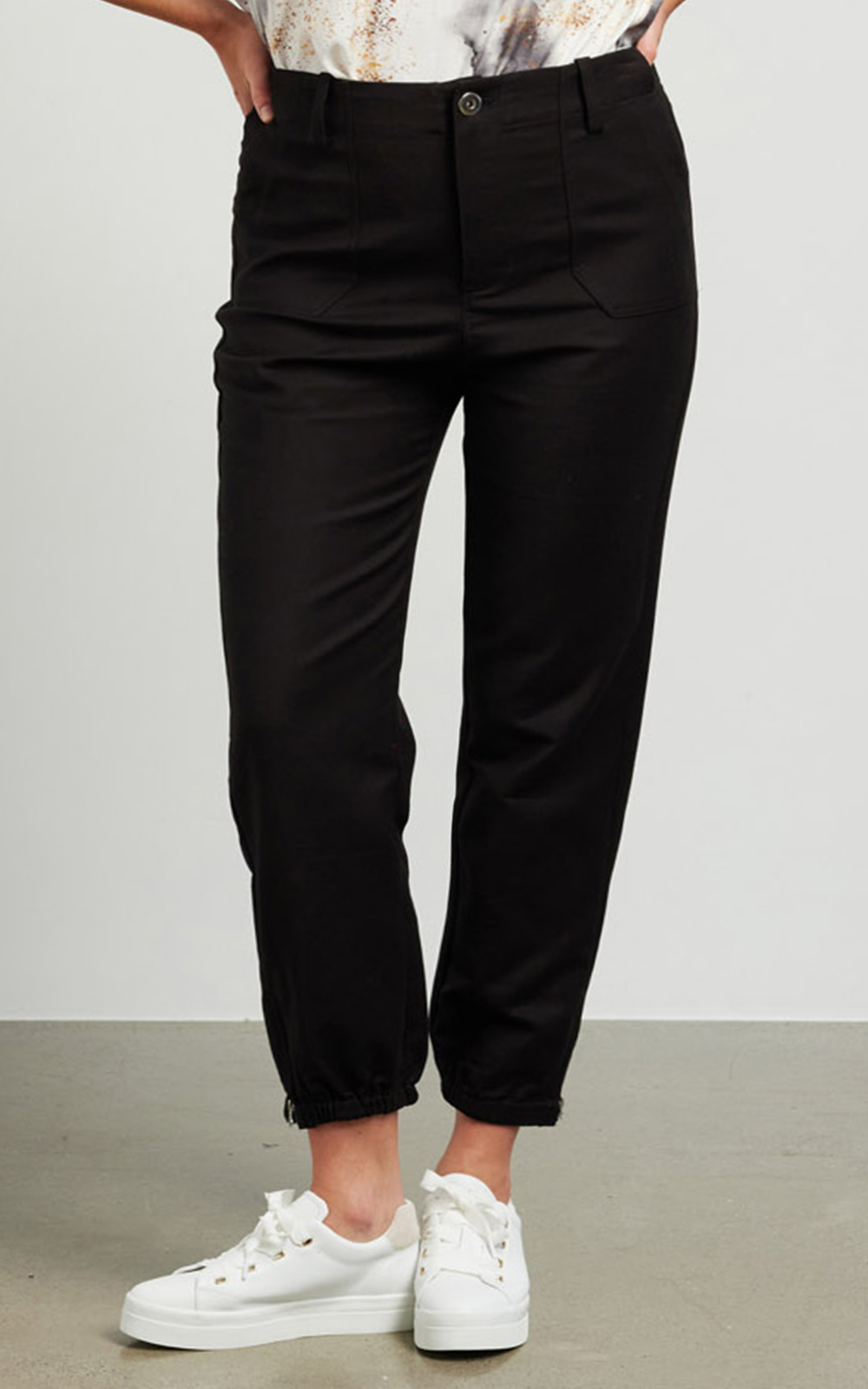 Preston Pant product photo.