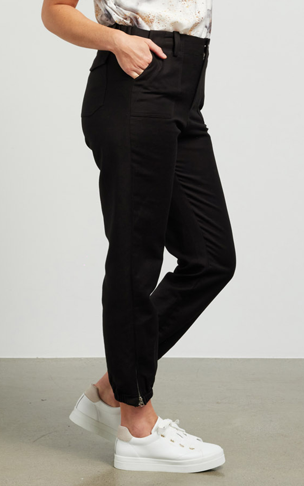 Preston Pant product photo.