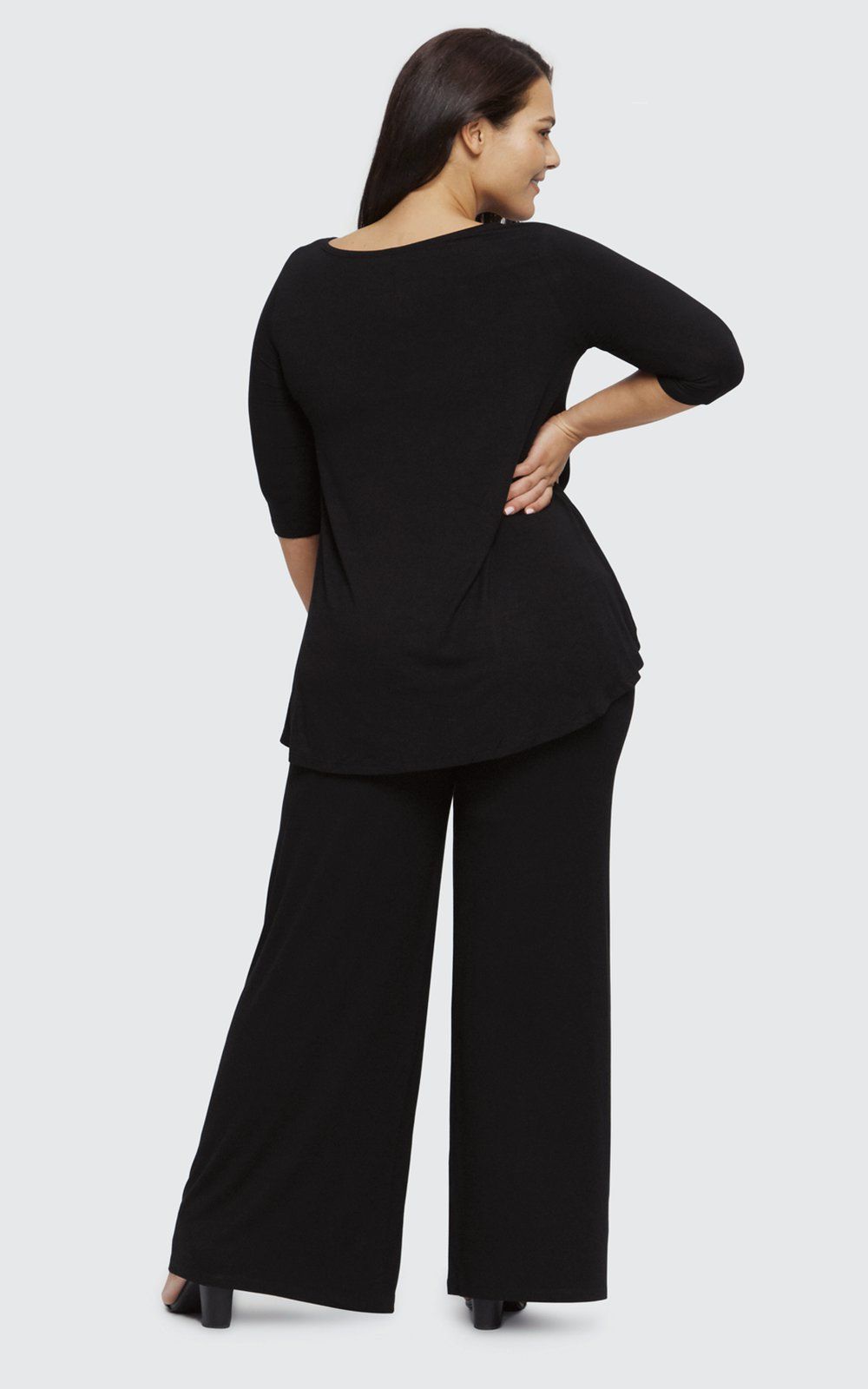 Luxe Wide Reg Leg Pants product photo.