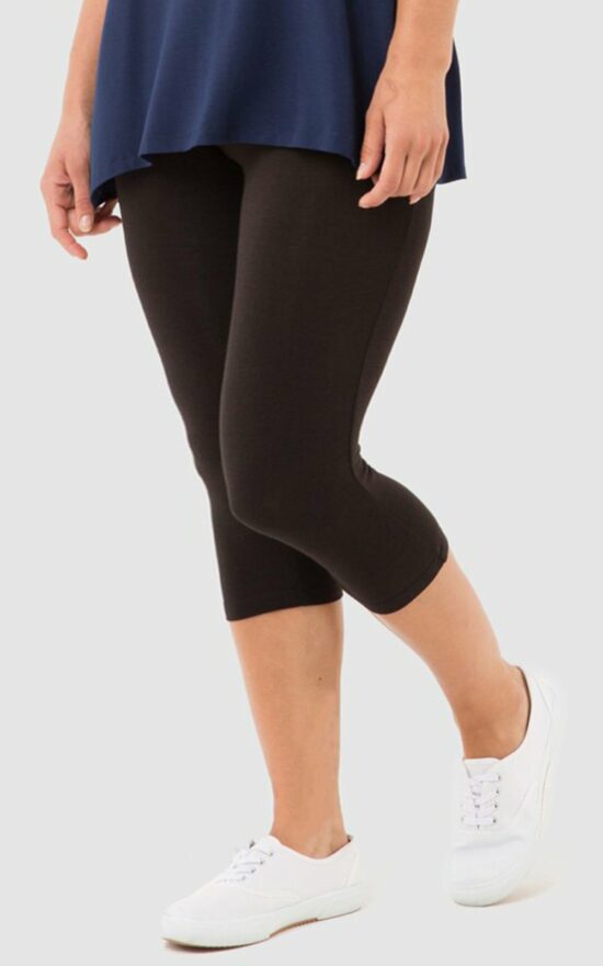 Legging 3/4 product photo.