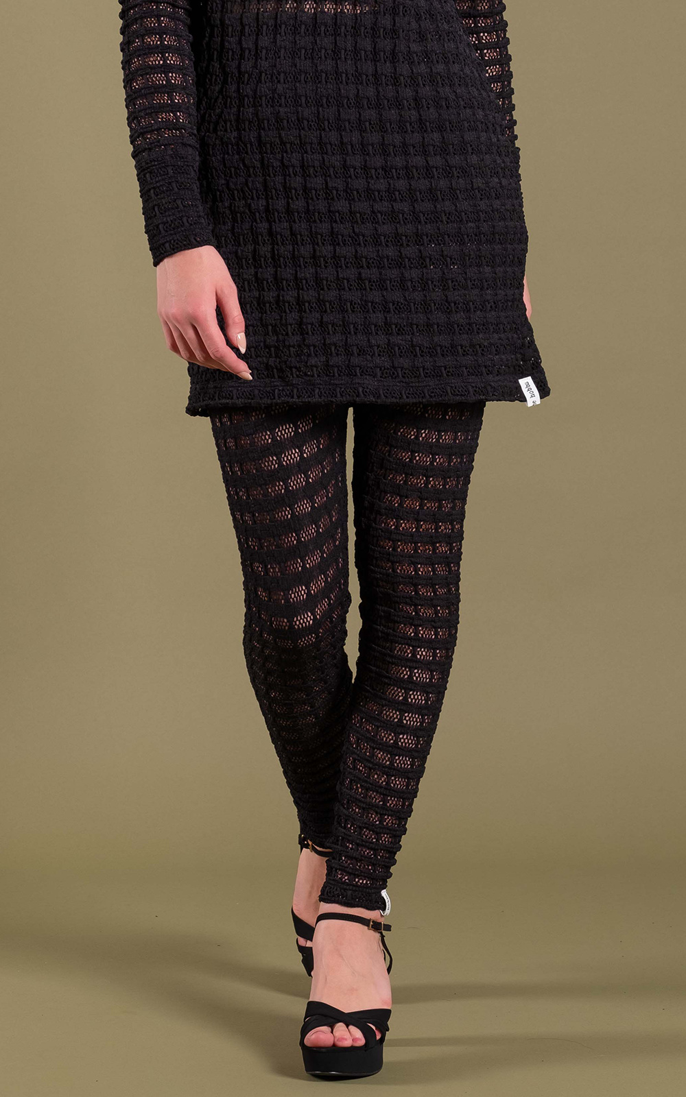 Leggings product photo.