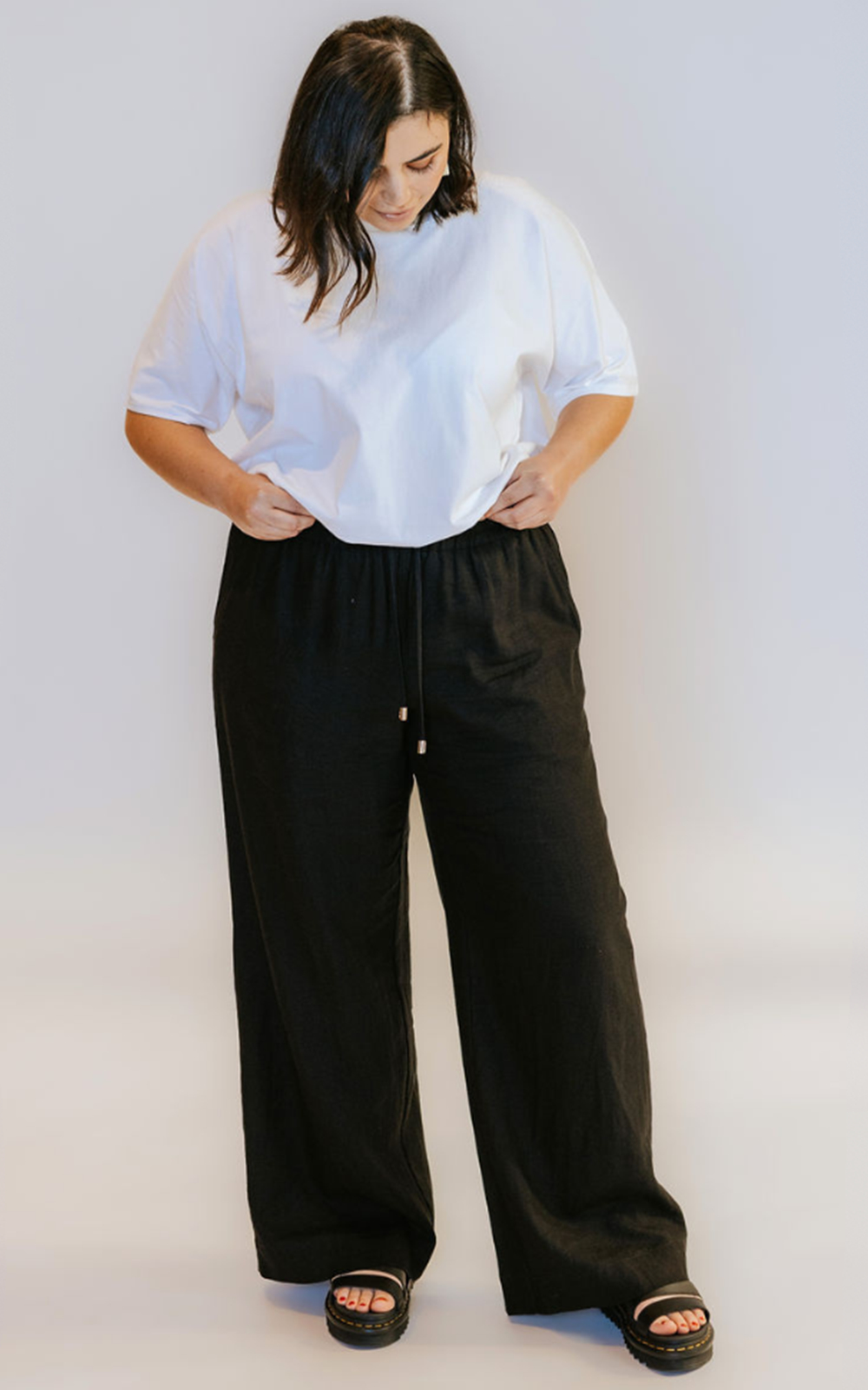 Isla Pant product photo.