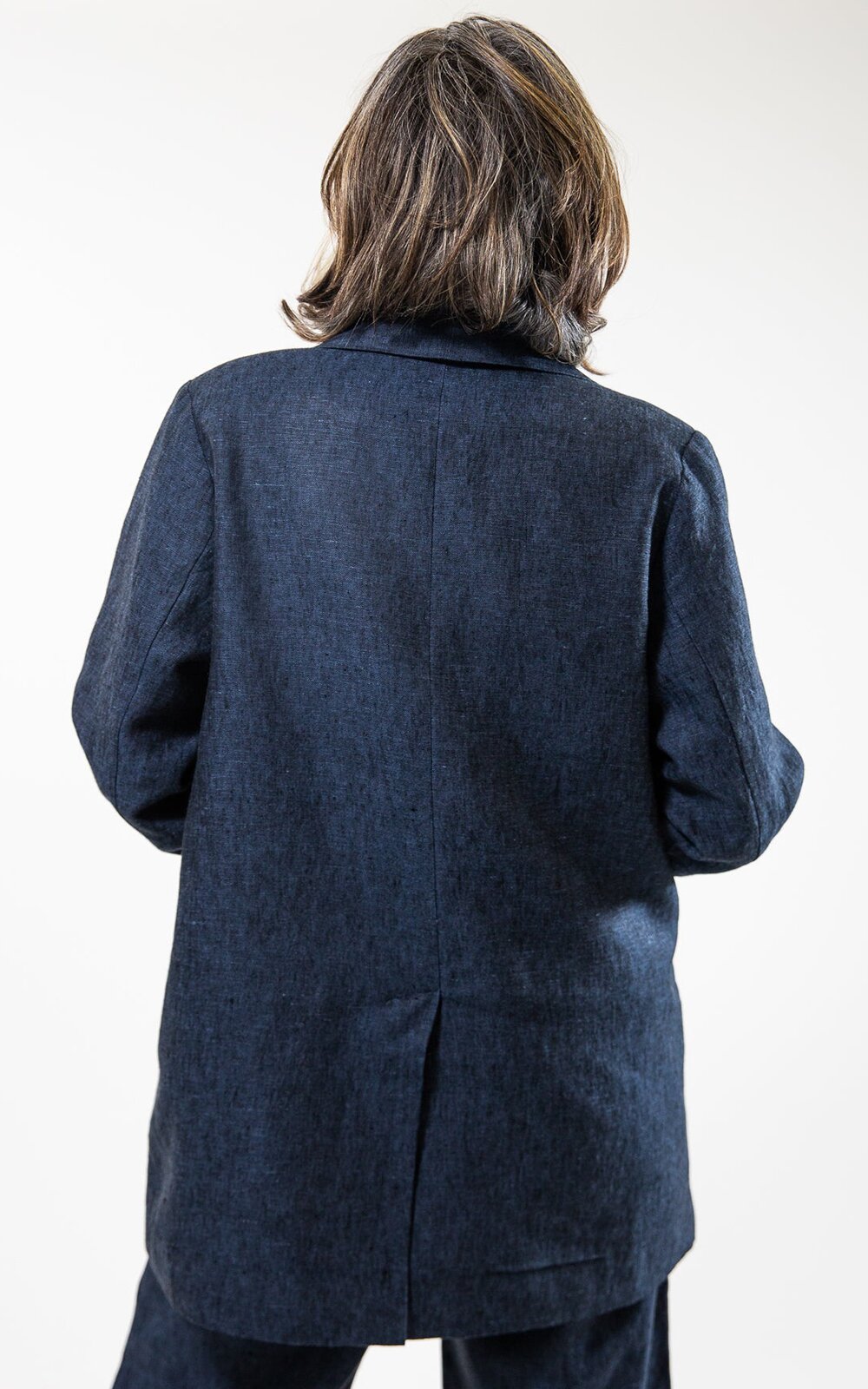 Izumi Blazer product photo.