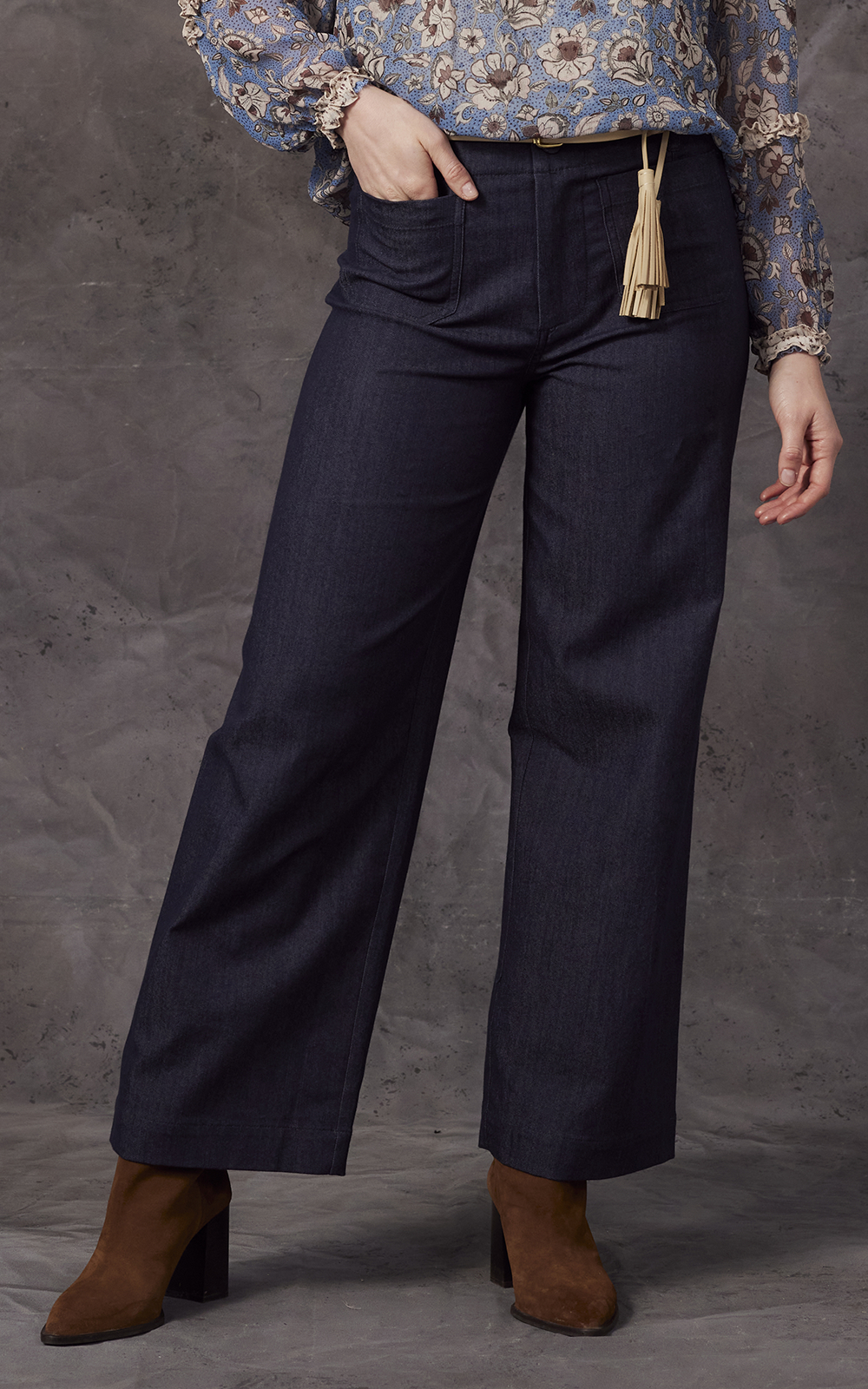 Ursula Pant product photo.